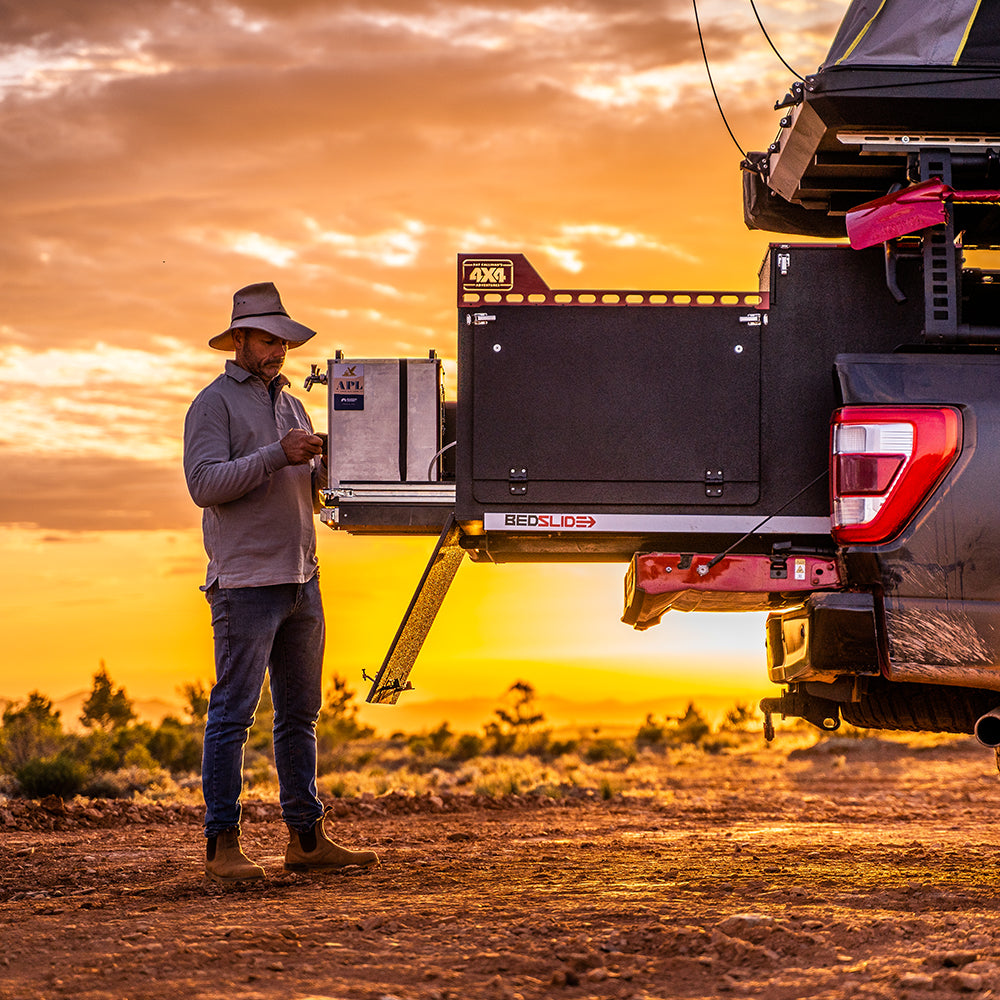 Benchy Carbon - This worlds first inline chiller that is a truely portable keg dispensing optoin allowing you to chill draft beer from 12-24 DC power.