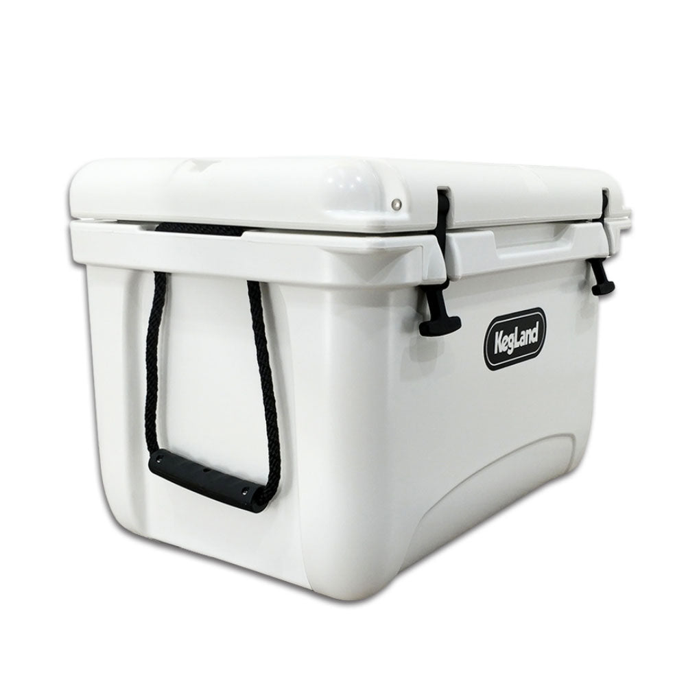 With extreme insulation & durability, our hard coolers are built to stand the test of time. Esky, drinkware, and gear, ready for any and every outdoor adventure or backyard.